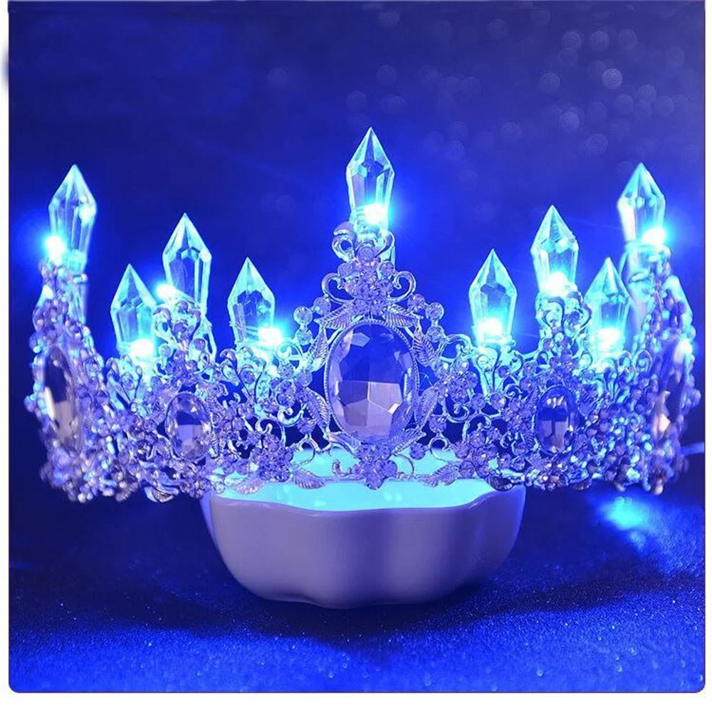 LED Lámpa Kristály Korona Fejdíszek a Menyasszony a Nők Korona Haj Kiegészítők, Ékszerek, Esküvői Menyasszonyi Királynő Princess Tiara Lányoknak